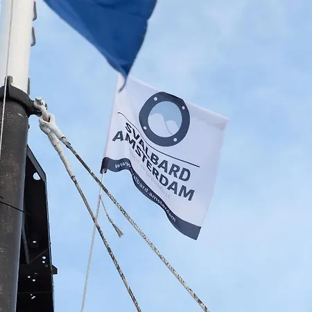 Úszó hotel M/s Svalbard