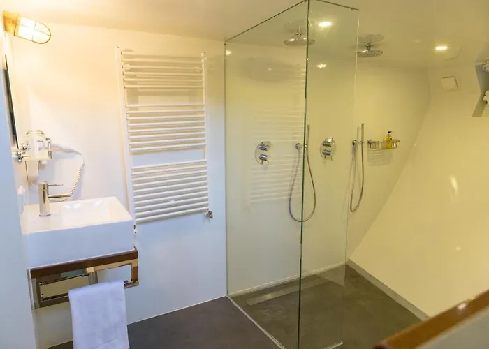 Båthotell M/s Svalbard *