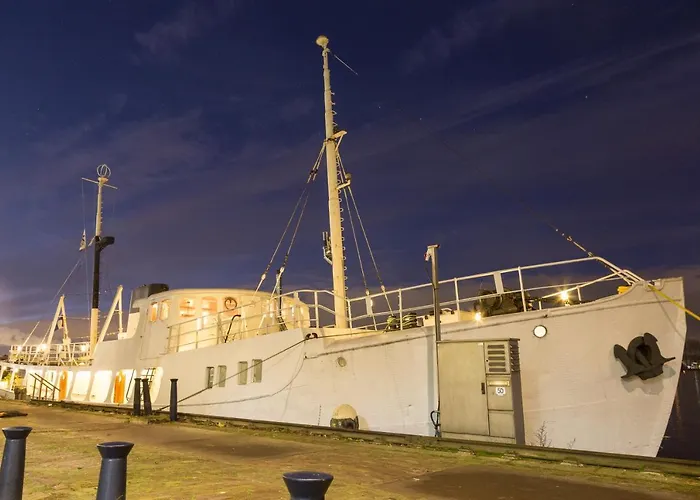 M/s Svalbard 船上ホテル *