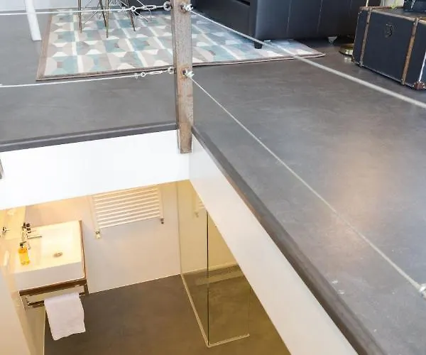 M/s Svalbard * Amsterdam