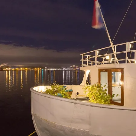 M/s Svalbard * Амстердам